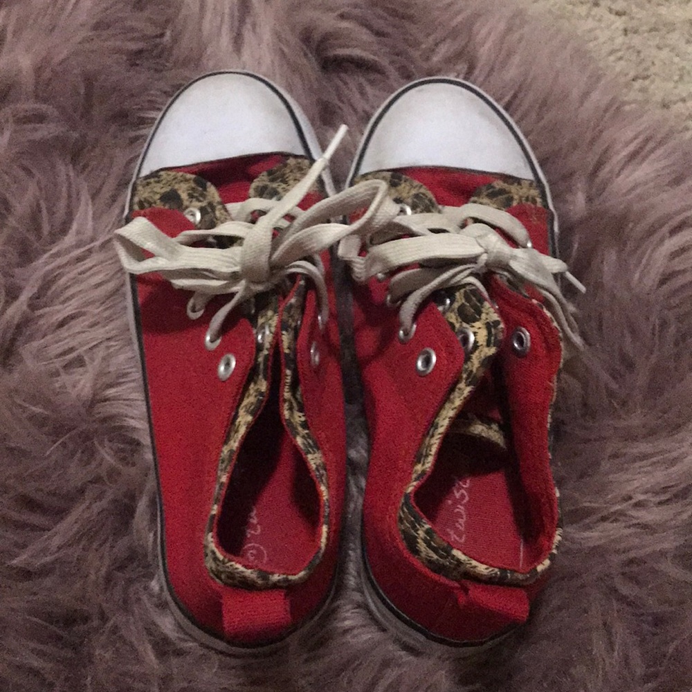 Off brand converse